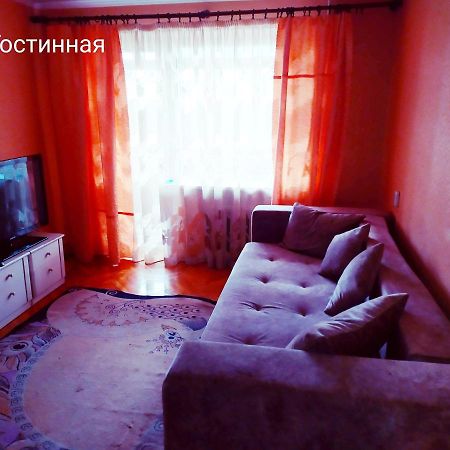 Apartment On Oktyabrskaya 105 Bobruisk Exterior foto
